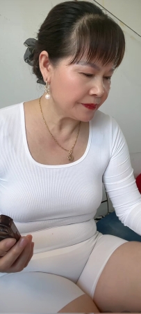 看上去凶凶的阿姨